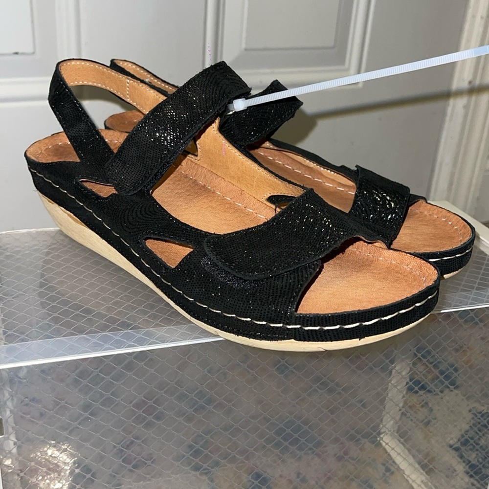 Vital arch women’s sandals size 38